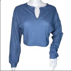 SHEIN Lightweight Blue Knit Cropped Blouse